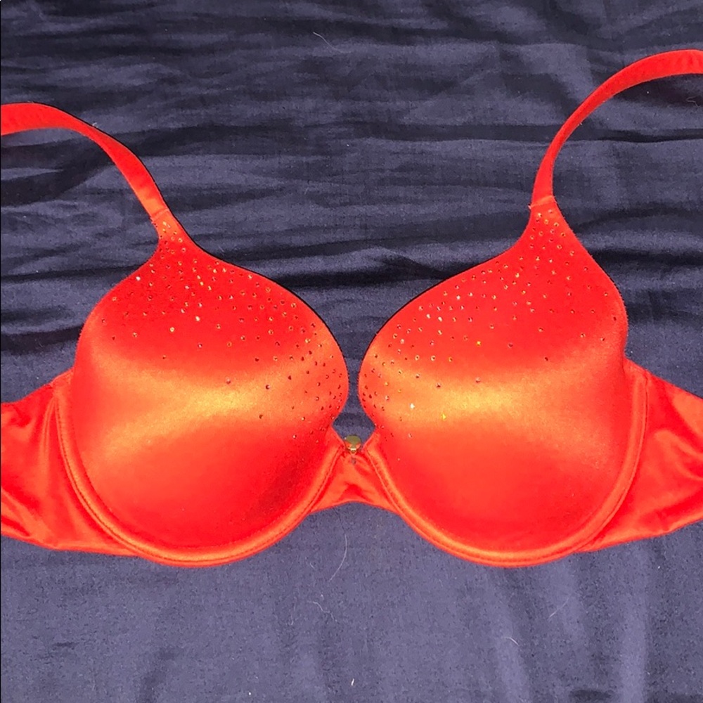 34C red shimmer bra